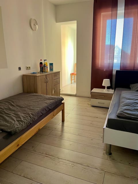 2 Zimmer Ferien - Monteurwohnung Pension Brema Apartment in Bremerhaven