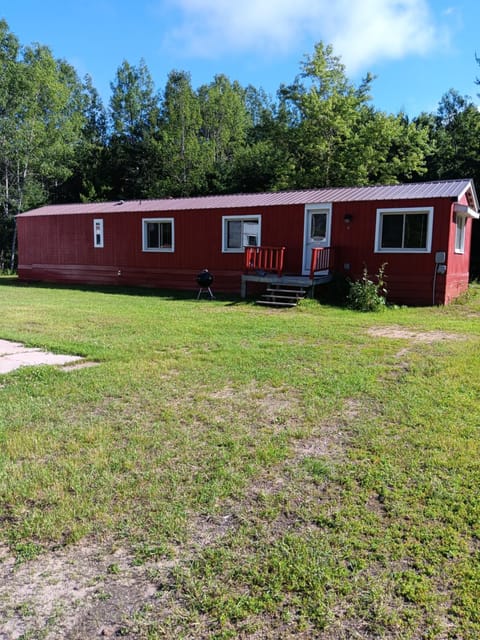 big kahuna Apartment hotel in Manistique