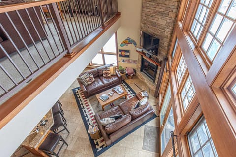 Living room, Seating area, fireplace