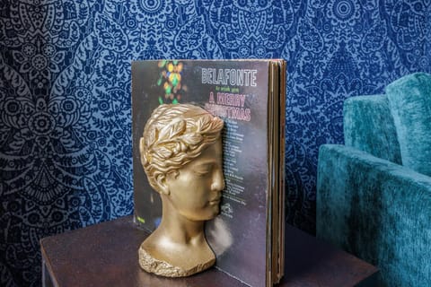 The Prima at The Louie Boutique Motel, Walk to Everything! Dog Friendly! Motel in Newport