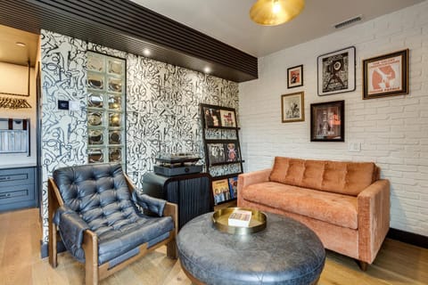 The Reed at The Louie Boutique Motel, Private Sauna! Walk to Everything! Motel in Newport