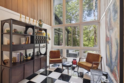 Pineview Haven House in Farragut