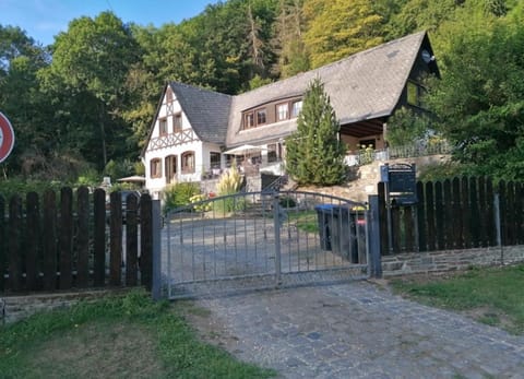 Property building, Day, Street view
