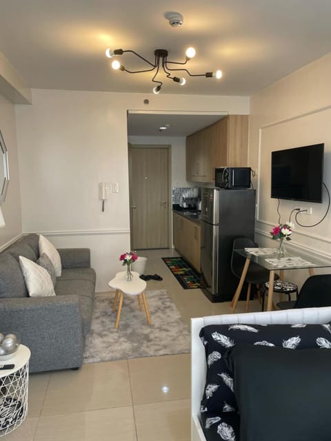 Communal lounge/ TV room, TV and multimedia, Seating area, Evening entertainment