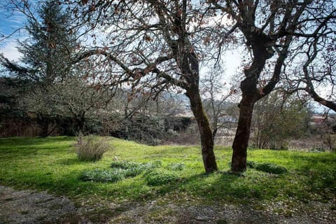 "Chez Jean" à Ruoms House in Provence-Alpes-Côte d'Azur