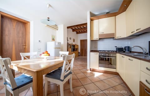 Communal lounge/ TV room, Kitchen or kitchenette