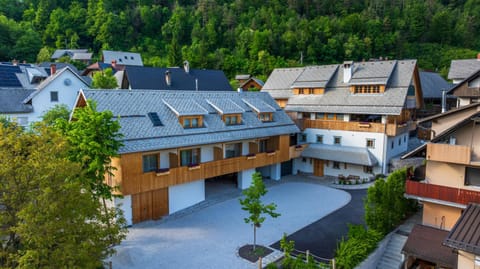 Property building, Day, Neighbourhood, Bird's eye view, Inner courtyard view