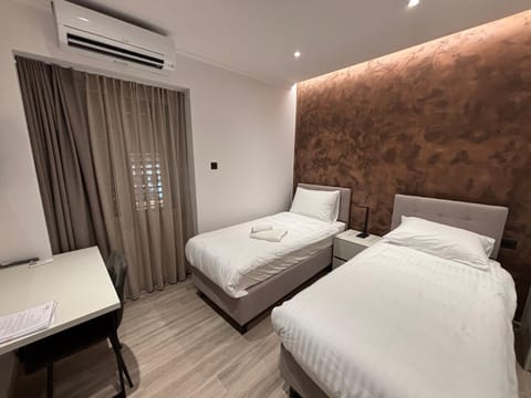 Bed, Bedroom, air conditioner