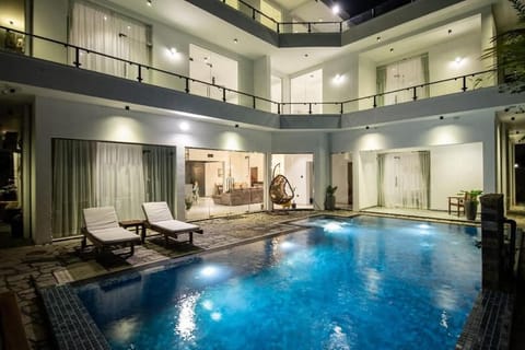 Pool view, Swimming pool