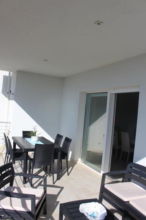 Balcony/Terrace, Dining area