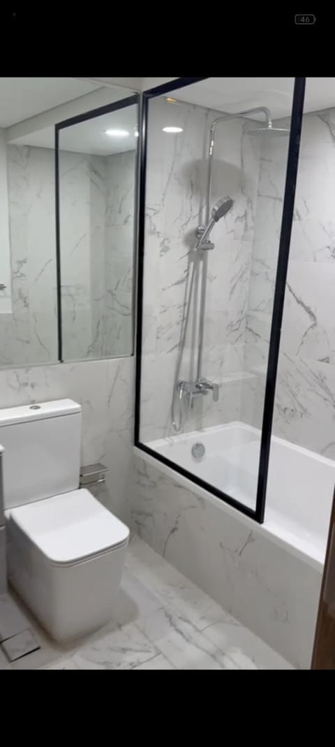 creek queen Apartment in Dubai