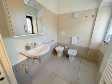 Toilet, Bathroom, bidet