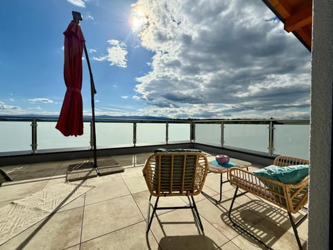 Day, Natural landscape, View (from property/room), Balcony/Terrace