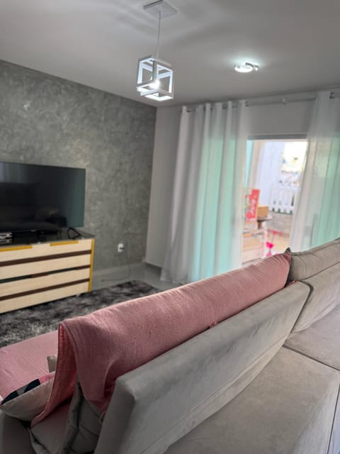Communal lounge/ TV room, TV and multimedia