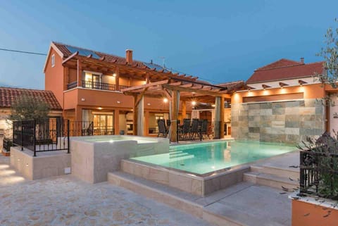 Property building, Patio, Other, Swimming pool