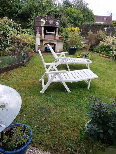 24 heures du Mans Bed and Breakfast in Centre-Val de Loire