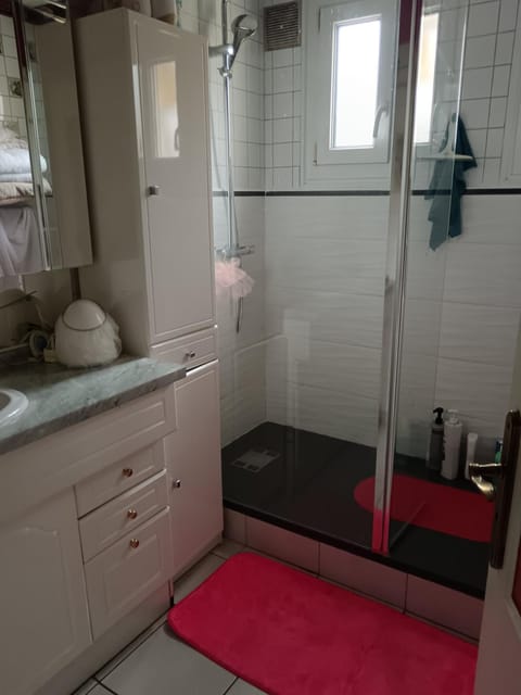 24 heures du Mans Bed and Breakfast in Centre-Val de Loire