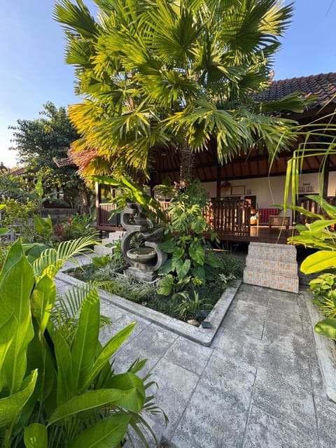 Restaurant/places to eat, Garden