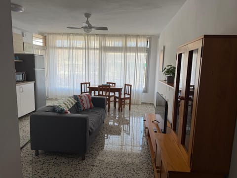 TV and multimedia, Living room, Dining area