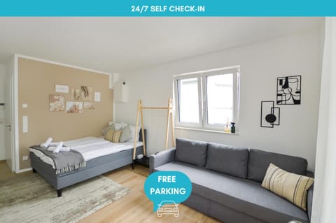 Bed, Photo of the whole room, Bedroom, Text overlay