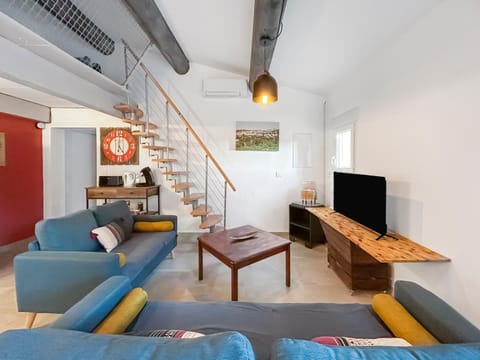 Maison provençale de charme au cœur du Luberon House in Provence-Alpes-Côte d'Azur