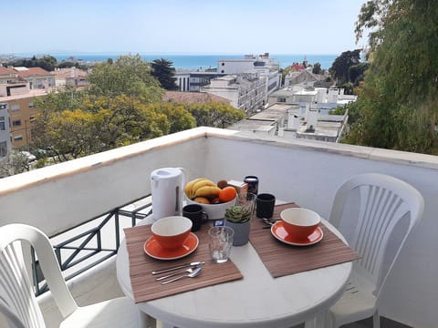 View (from property/room), Balcony/Terrace, City view, Sea view, Breakfast