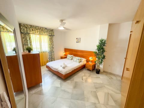 Torrequebrada Views - Turistea Apartment in Benalmadena