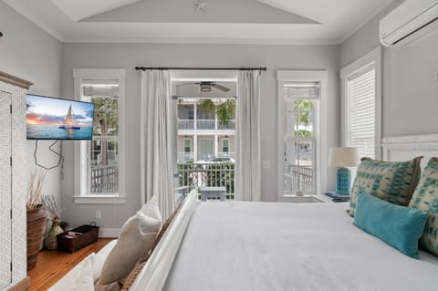 Salty Seagull House in Rosemary Beach