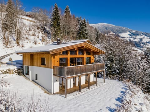 Property building, Winter