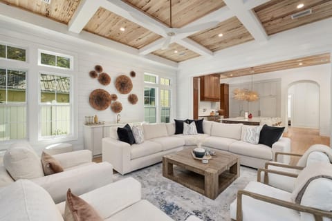 Cardinal View House in Seaside