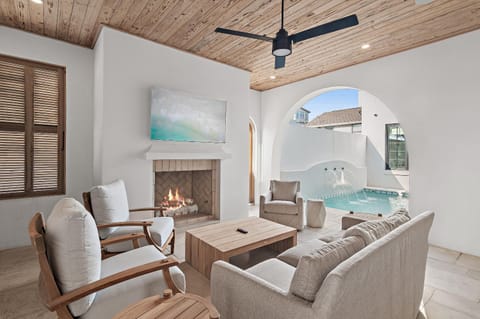 2501 E County Highway 30A House in Seaside