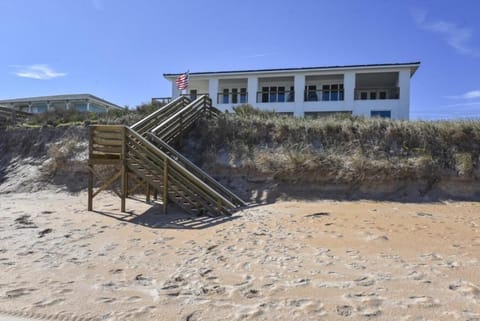 The White House on Flagler Beach - Unit 22 home Apartment in Painters Hill