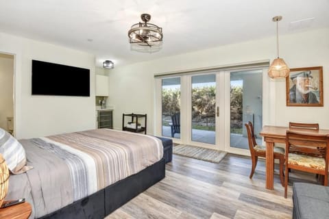 The White House on Flagler Beach - Unit 11 home Apartment in Painters Hill