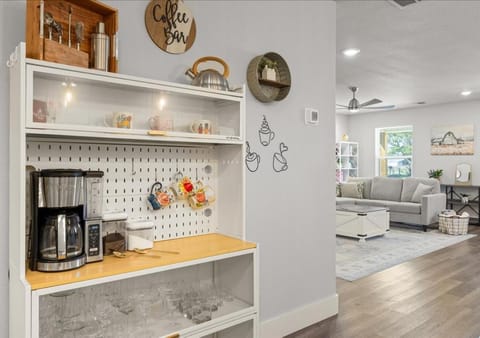 Coffee/tea facilities