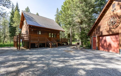 Alpine Breakwater House in Wyoming