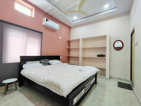 Bed, Bedroom, air conditioner
