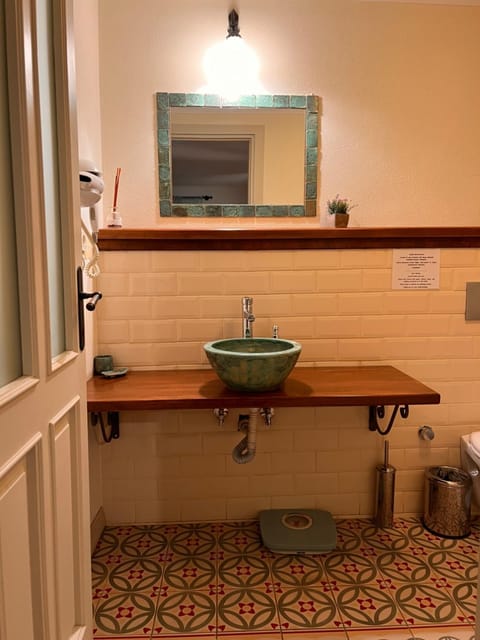 Property building, Bathroom