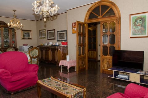 Living room, Lounge or bar, Seating area