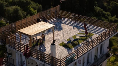 Property building, Balcony/Terrace