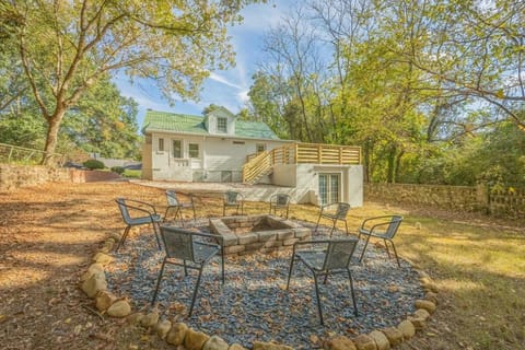 Five Points Mill House House in Athens