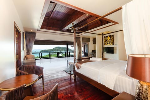 Property building, Bed, Natural landscape, TV and multimedia, Living room, Photo of the whole room, Seating area, Bedroom
