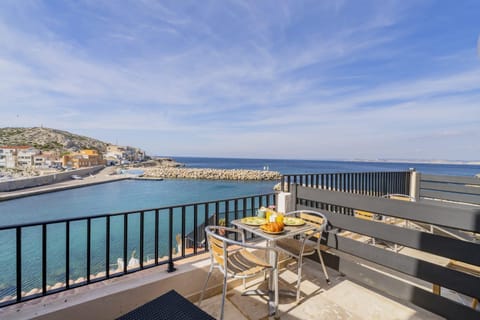 Résidence Les Goudes, appartements accés direct à la plage, vue mer Apartment in Marseille