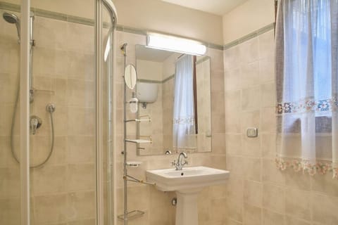 La Torre Historic Charm on the Main Corso Apartment in Siena