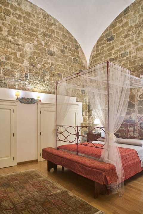 La Torre Historic Charm on the Main Corso Apartment in Siena