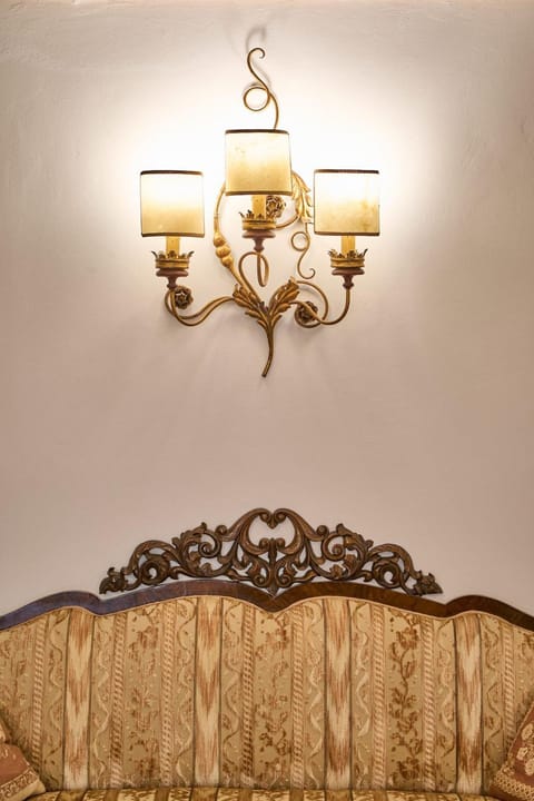 La Torre Historic Charm on the Main Corso Apartment in Siena