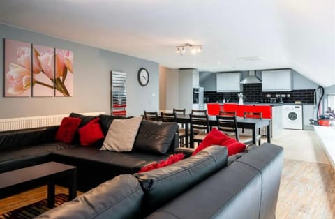 Riverview In the Heart of Matlock Apartment in Matlock