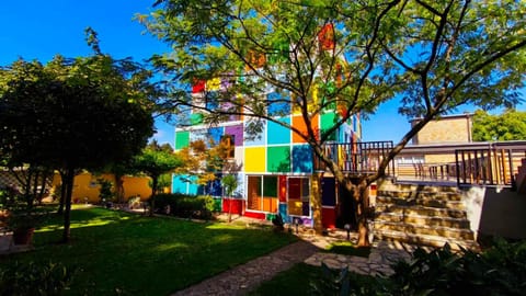 Property building, Day, Garden