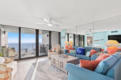 Watercrest Waves! Beachfront 2BR/2BA condo, Sleeps 8, Stunning Gulf Views! House in Lower Grand Lagoon