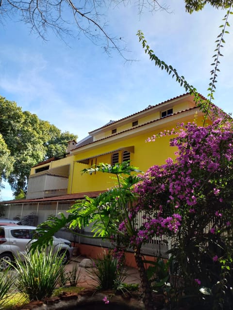 Property building, Day, Garden view, Parking
