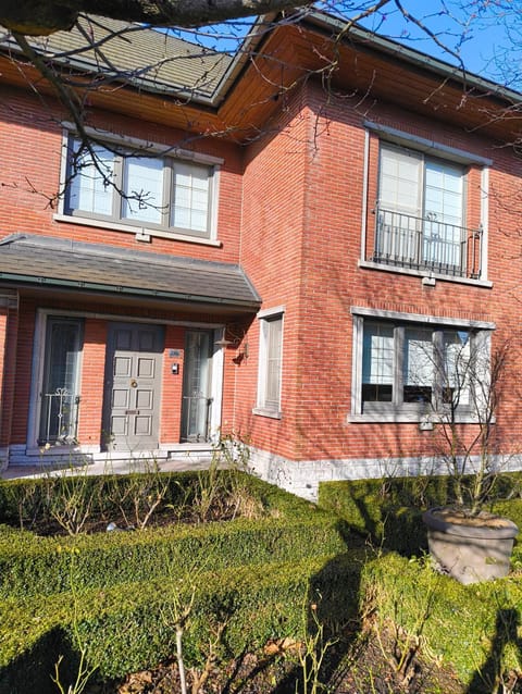 Property building, Spring, Day